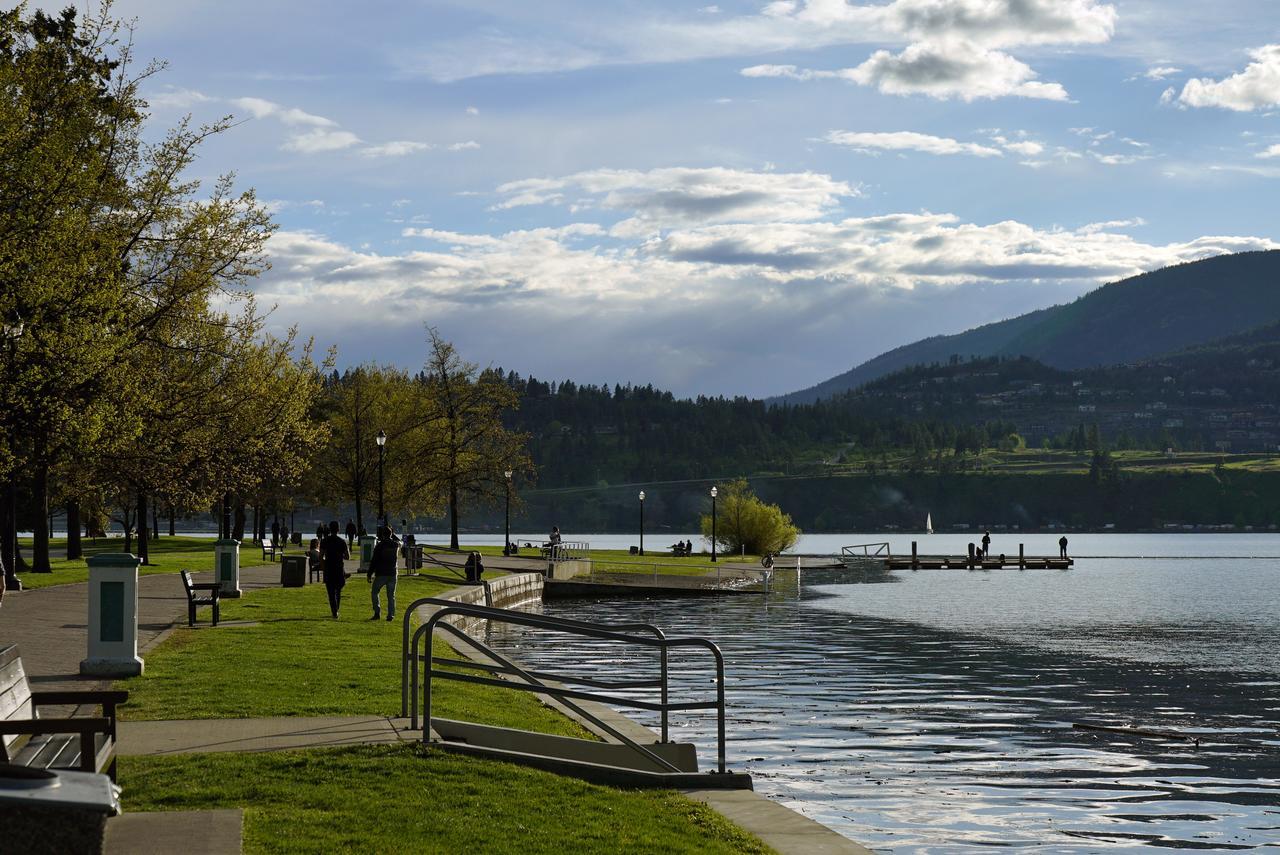 Best Western Plus Kelowna Hotel & Suites Exterior foto